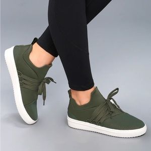 Steve Madden Olive Lancer Sneakers